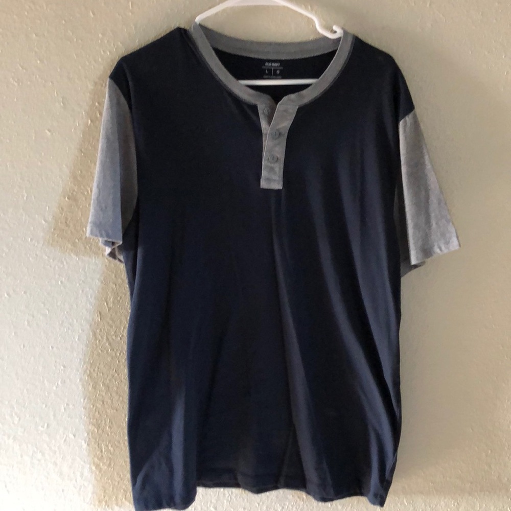 Old Navy - Navy blue and gray casual tee